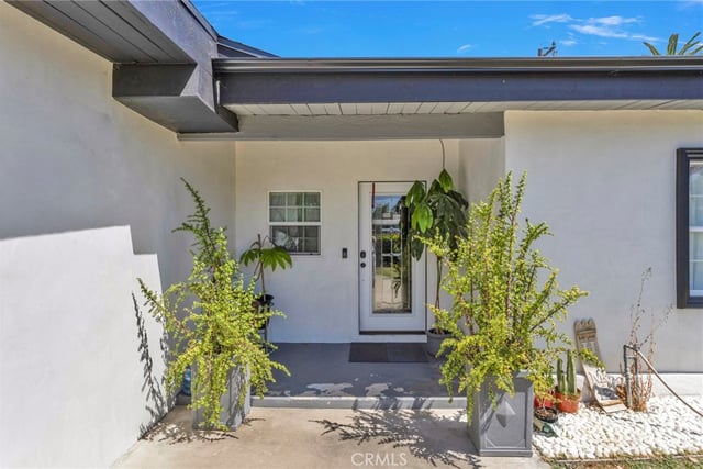 923 Hallwood Avenue, Pomona, CA 91767 — photo 6 of 43