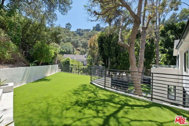 1712 N Beverly Glen Boulevard, Los Angeles, CA 90077 — photo 31 of 34