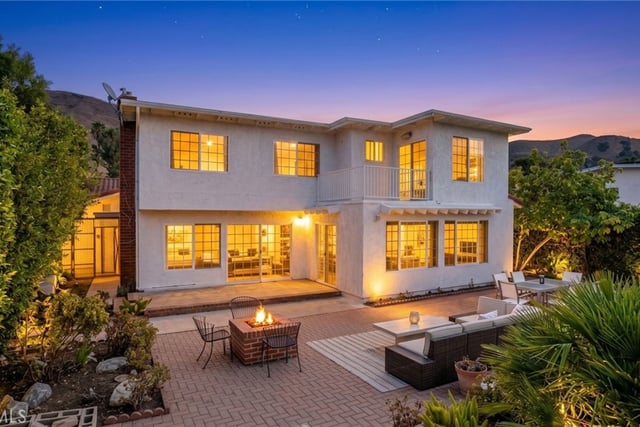 5917 Carell Avenue, Agoura Hills, CA 91301 — photo 3 of 41
