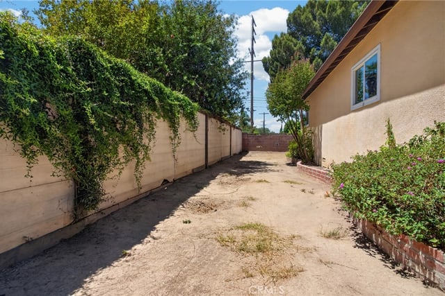 7700 Wilbur, Reseda, CA 91335 — photo 41 of 54