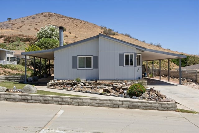 33105 Santiago Road 7, Acton, CA 93510 — photo 3 of 37