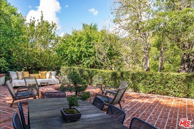 9151 Warbler Place, Los Angeles, CA 90069 — photo 18 of 22