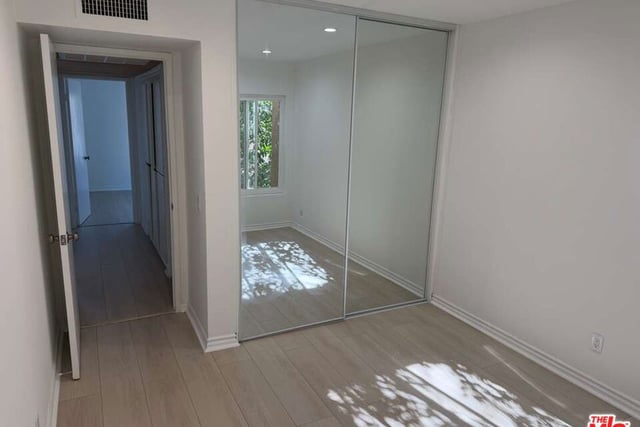 18350 Hatteras Street 278, Tarzana, CA 91356 — photo 14 of 42