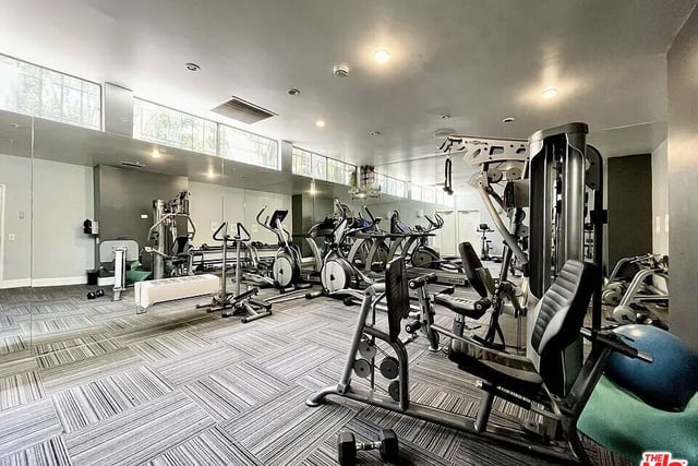 18350 Hatteras Street 278, Tarzana, CA 91356 — photo 3 of 42