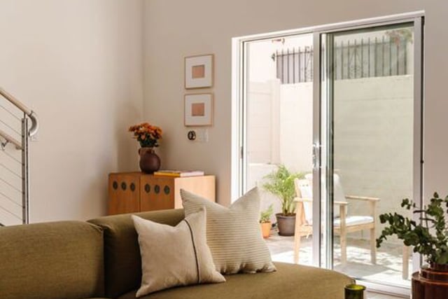1254 24th Street 2, Santa Monica, CA 90404 — photo 3 of 26