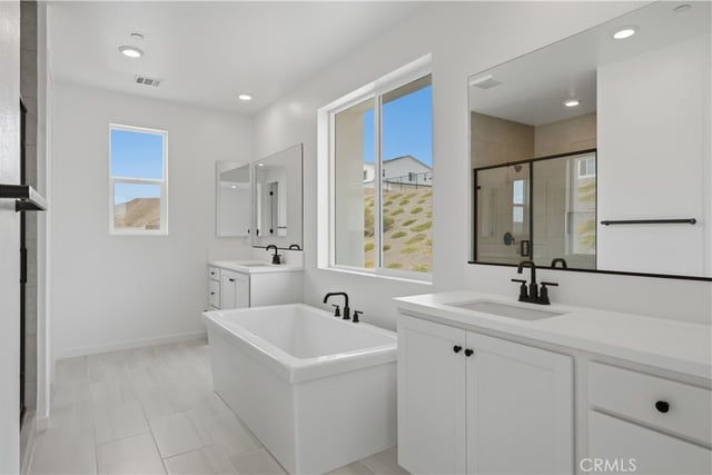 28847 Appaloosa Place, Castaic, CA 91384 — photo 10 of 20