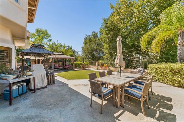 24515 Ebelden, Newhall, CA 91321 — photo 28 of 48