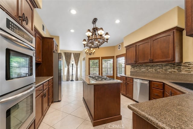 24515 Ebelden, Newhall, CA 91321 — photo 38 of 48