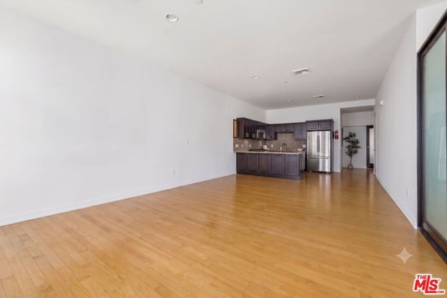 801 S Grand Avenue 1508, Los Angeles, CA 90017 — photo 5 of 37