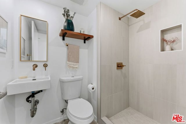 1244 14th Street Unit D, Santa Monica, CA 90404 — photo 10 of 14