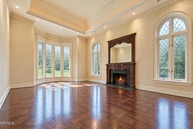 240 W Stafford Road, Thousand Oaks, CA 91361 — photo 10 of 41
