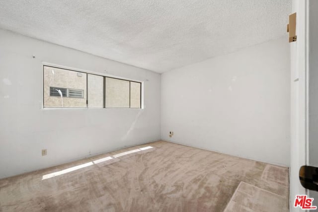 1831 Barry Avenue 3, Los Angeles, CA 90025 — photo 17 of 24