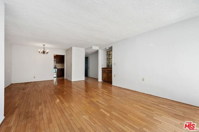 1831 Barry Avenue 3, Los Angeles, CA 90025 — photo 7 of 24