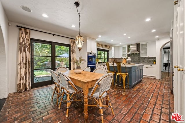 11662 Duque Drive, Studio City, CA 91604 — photo 14 of 54