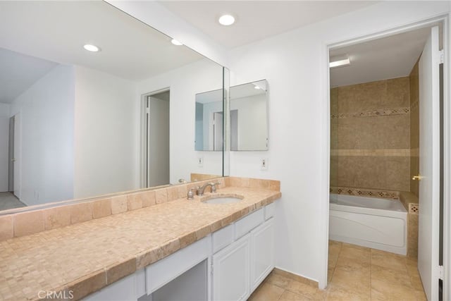 17255 Palisades Circle, Pacific Palisades, CA 90272 — photo 26 of 47