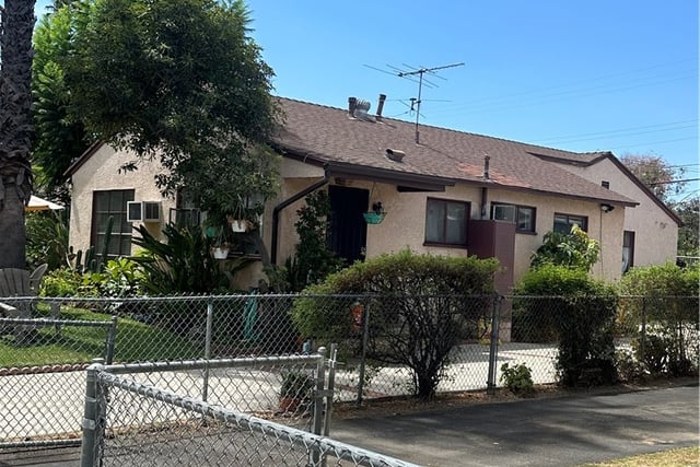 8719 Tilden, Panorama City, CA 91402 — photo 4 of 7