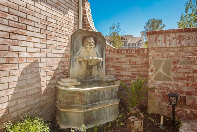 15263 Saddleback Road, Canyon Country, CA 91387 — photo 13 of 51
