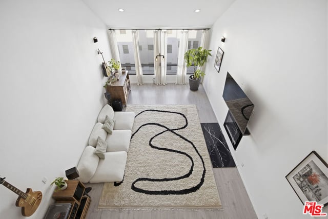 1900 Vine Street 303, Los Angeles, CA 90068 — photo 9 of 15