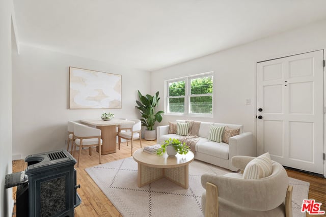 717 Raymond Avenue 3, Santa Monica, CA 90405 — photo 2 of 13