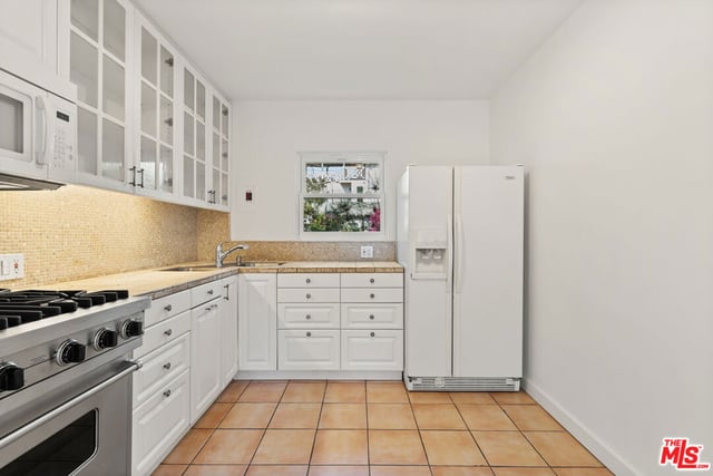 717 Raymond Avenue 3, Santa Monica, CA 90405 — photo 6 of 13