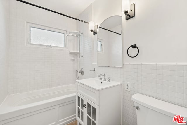 717 Raymond Avenue 3, Santa Monica, CA 90405 — photo 9 of 13