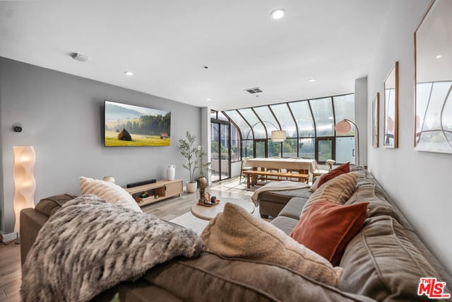 121 S Hope Street 517, Los Angeles, CA 90012 — photo 30 of 60