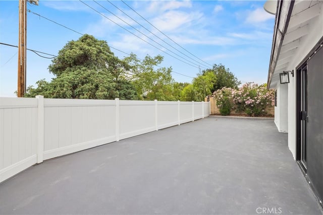 28201 Hot Springs, Canyon Country, CA 91351 — photo 35 of 46