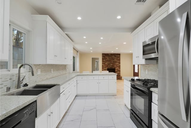 1414 Thompson, Glendale, CA 91201 — photo 8 of 27