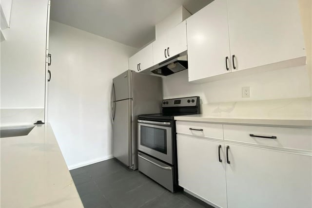 322 S Miraleste Drive 188, San Pedro, CA 90732 — photo 11 of 16