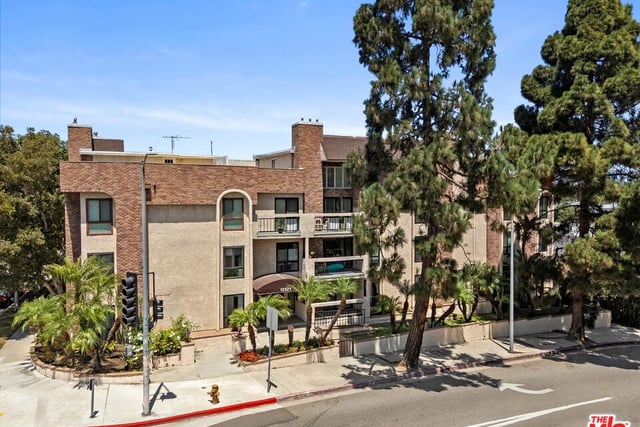 12321 Ocean Park Boulevard 2, Los Angeles, CA 90064 — photo 25 of 30