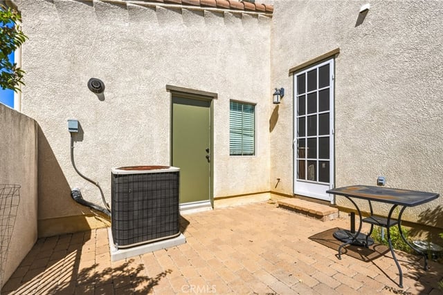 11521 Cararra Lane, Northridge, CA 91326 — photo 34 of 37