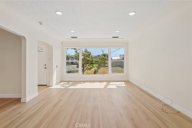 6651 Coronado, Long Beach, CA 90805 — photo 5 of 51