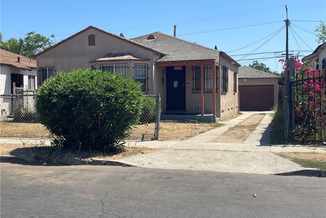 408 E 118th, Los Angeles, CA 90061 — photo 4 of 13