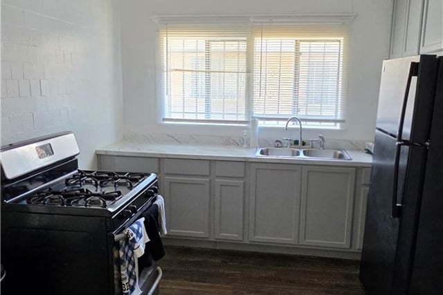 1583 E Martin Luther King Jr, Los Angeles, CA 90011 — photo 19 of 22