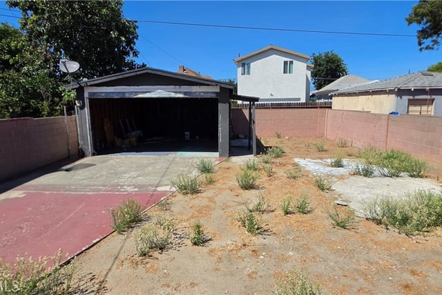 1583 E Martin Luther King Jr, Los Angeles, CA 90011 — photo 6 of 22
