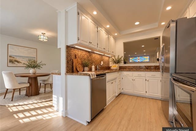 938 Palo Verde Avenue, Long Beach, CA 90815 — photo 21 of 68