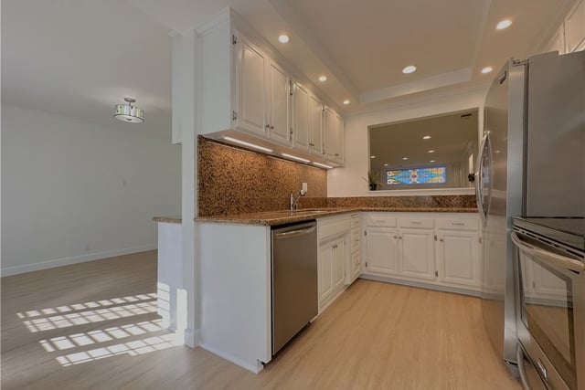938 Palo Verde Avenue, Long Beach, CA 90815 — photo 22 of 68