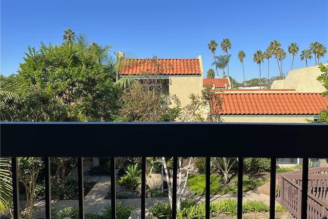 938 Palo Verde Avenue, Long Beach, CA 90815 — photo 55 of 68