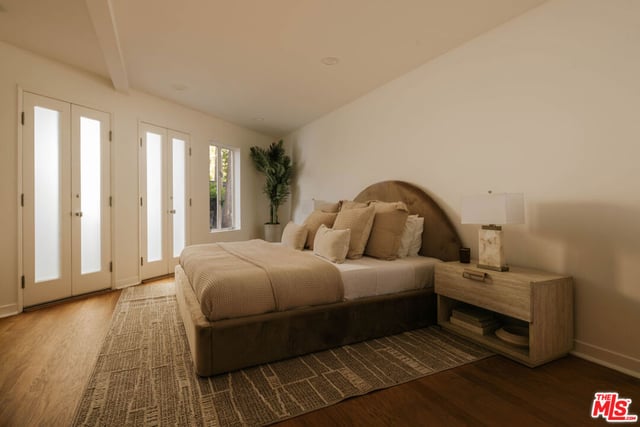 2027 Oakwood Avenue, Los Angeles, CA 90291 — photo 14 of 31
