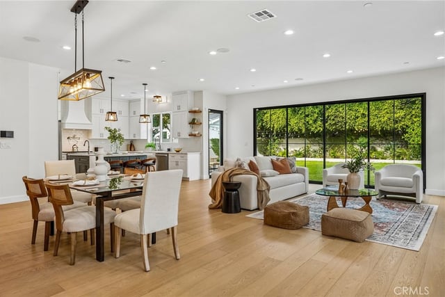 8308 Mcconnell Avenue, Los Angeles, CA 90045 — photo 13 of 61