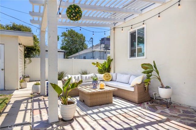 11441 Kittridge Street, North Hollywood, CA 91606 — photo 19 of 23