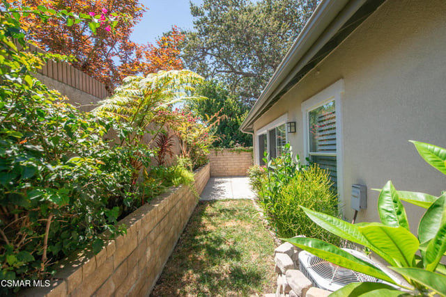 2040 Freesia Avenue, Simi Valley, CA 93063 — photo 22 of 37