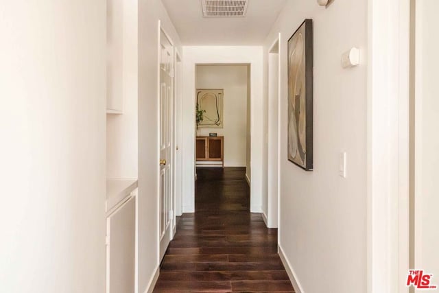 14050 Magnolia Boulevard 105, Los Angeles, CA 91423 — photo 9 of 23