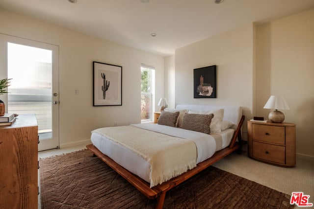 691 Mildred Avenue 2, Los Angeles, CA 90291 — photo 17 of 36