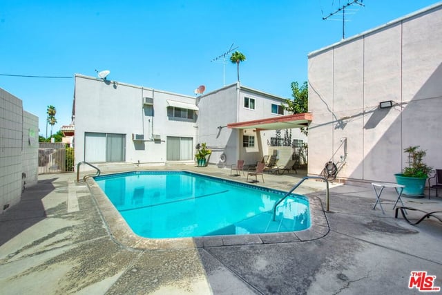 7129 Coldwater Canyon Avenue 10, North Hollywood, CA 91605 — photo 21 of 33