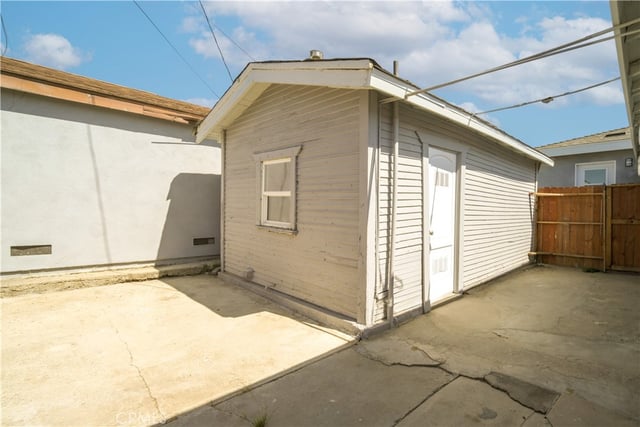 3452 Estrada, Los Angeles, CA 90023 — photo 29 of 32