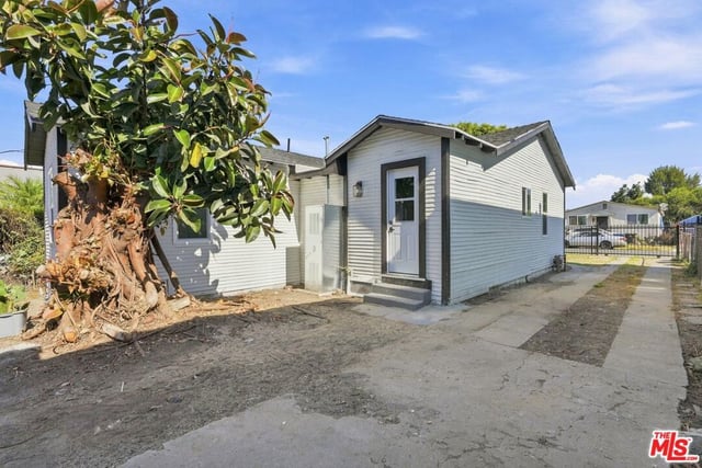 214 E 76th Place, Los Angeles, CA 90003 — photo 25 of 25