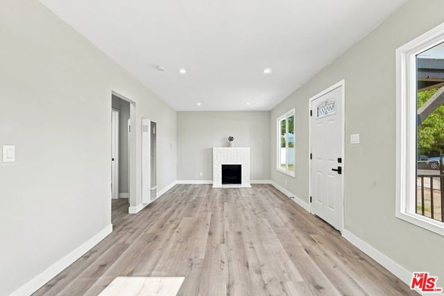 214 E 76th Place, Los Angeles, CA 90003 — photo 6 of 25