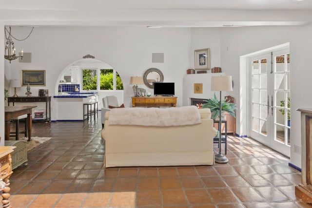 6317 Deep Dell Place, Los Angeles, CA 90068 — photo 10 of 56