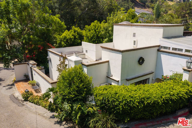 6317 Deep Dell Place, Los Angeles, CA 90068 — photo 6 of 56